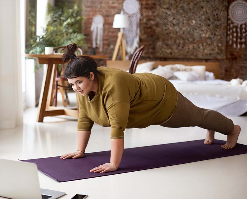 Kann Yoga Ihnen beim Abnehmen helfen?
Wir sagen ja, und hier ist der Grund