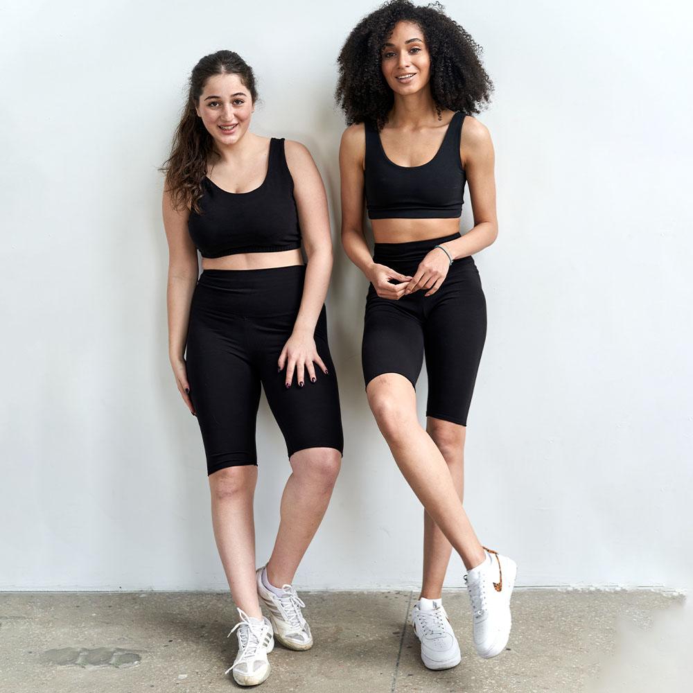 Fitness-set-met-korte broek-zwart-14 Yoga Shorts - katoen - Zwart, XS Yoga Shorts - katoen - Zwart, XS Yoga Shorts - katoen - Zwart, XS Fitness set met shorts Zwart 14