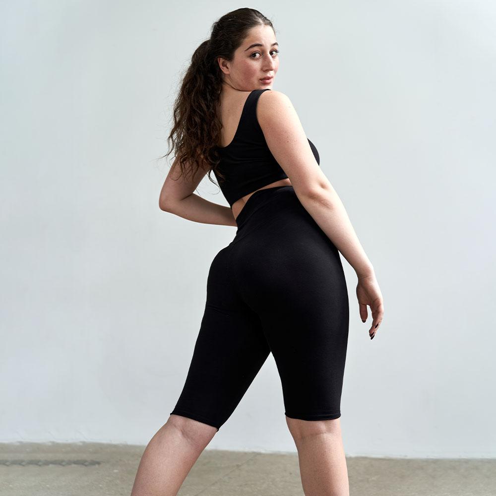 Fitness-set-met-korte broek-zwart-9 Yoga Shorts - katoen - Zwart, L Yoga Shorts - katoen - Zwart, L Yoga Shorts - katoen - Zwart, L Fitness set met shorts Zwart 9