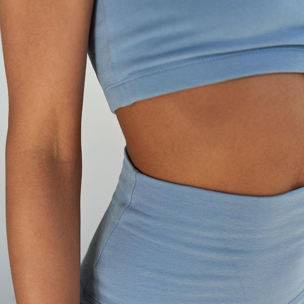 Fitness-set-met-korte broek-blauw-14 Yoga Shorts - katoen - Lichtblauw, XS Yoga Shorts - katoen - Lichtblauw, XS Yoga Shorts - katoen - Lichtblauw, XS Yoga Shorts - katoen - Lichtblauw, XS Fitness set met shorts Blauw 14