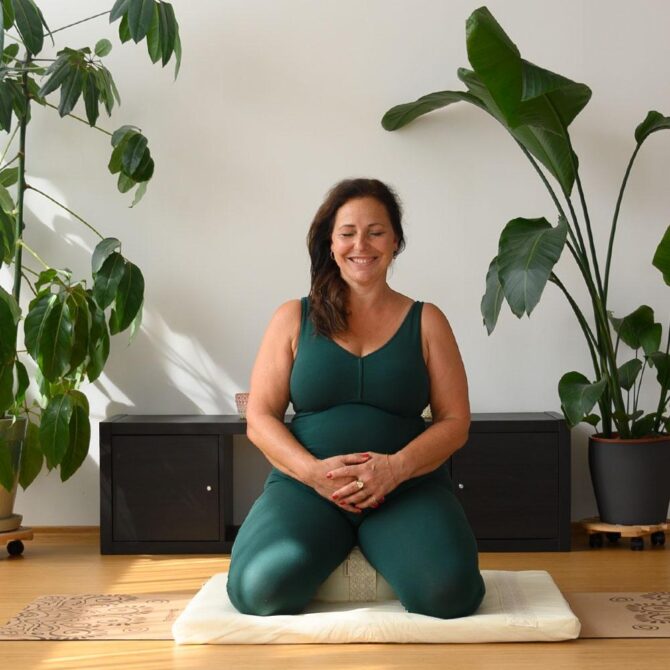 Rond Meditatiekussen Lotus - Ivoor Rond Meditatiekussen Lotus - Ivoor Rond Meditatiekussen Lotus - Ivoor