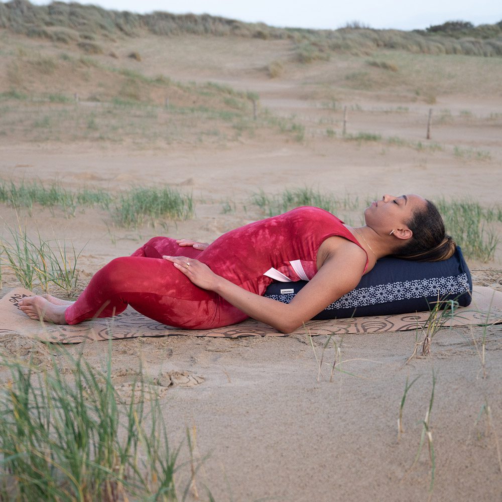 Yin-Yoga-am-Strand Jumpsuit Aphrodite - S, Rot Jumpsuit Aphrodite - S, Rot Jumpsuit Aphrodite - S, Rot Jumpsuit Aphrodite - S, Rot