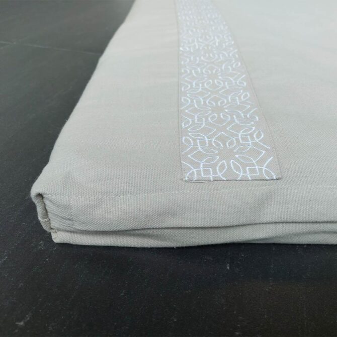 Meditation set with cushion crescent - Chateau grey