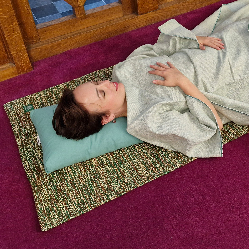 Yogamatte, Savasana-Kissen und Decke 5 Tiefenentspannung, Yogamatte, Savasana-Kissen und -Decke