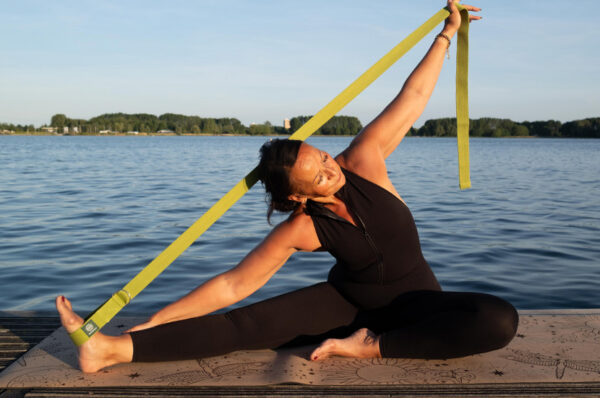 Which is better for flexibility: yoga or stretching? yoga vs stretching