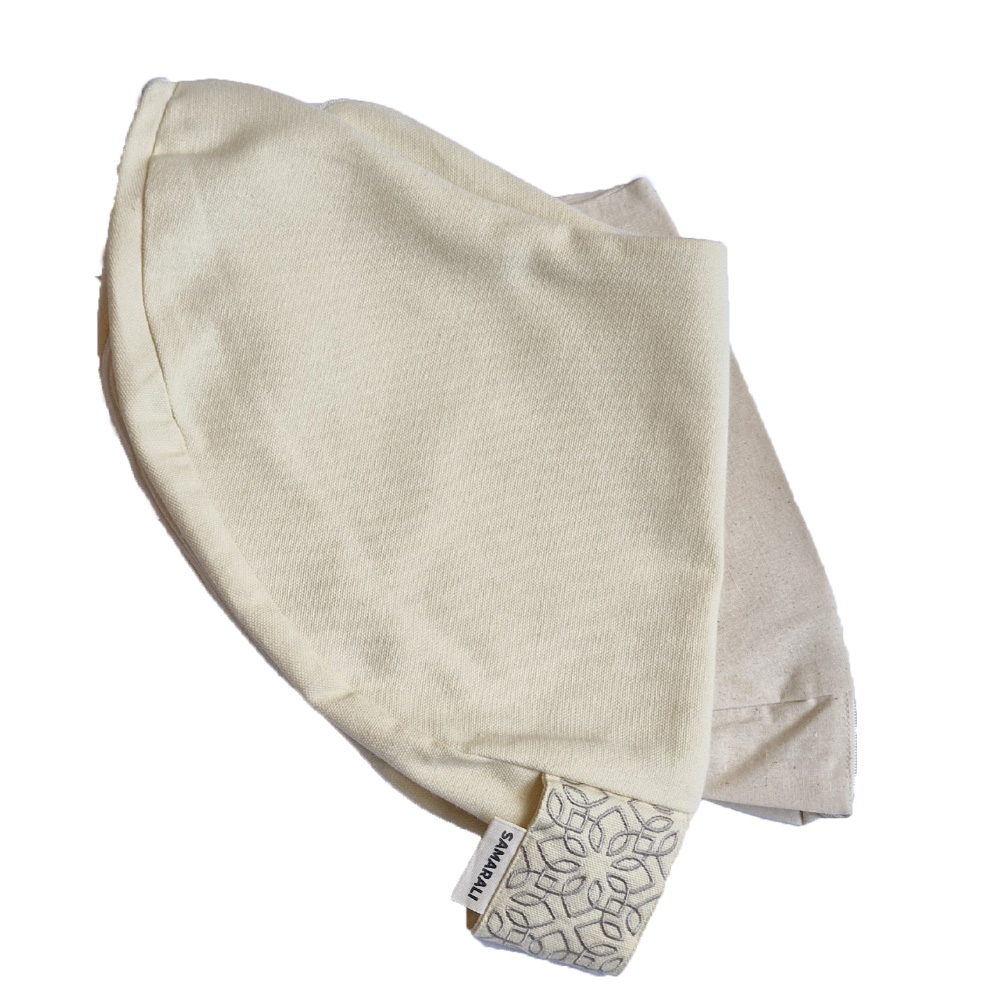 Wedge cushion Ivory