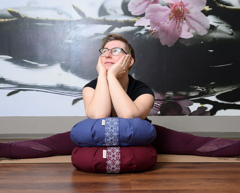 How does meditation cushion height affect your posture?  sustainable yoga mats