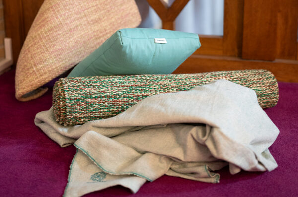 What are the best yoga gifts for wellness lovers in 2026? yoga gifts