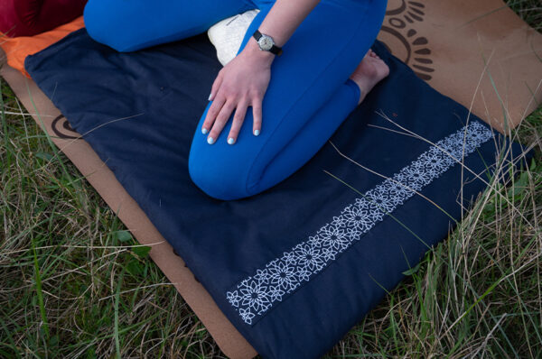 What is the difference between zafu and zabuton cushions? sustainable yoga mats