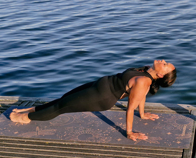 power yoga dans la nature 3 Comment le power yoga développe-t-il la force différemment des poids et haltères ?